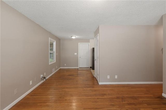 5206 Palmer Drive, Kansas City, MO 64129