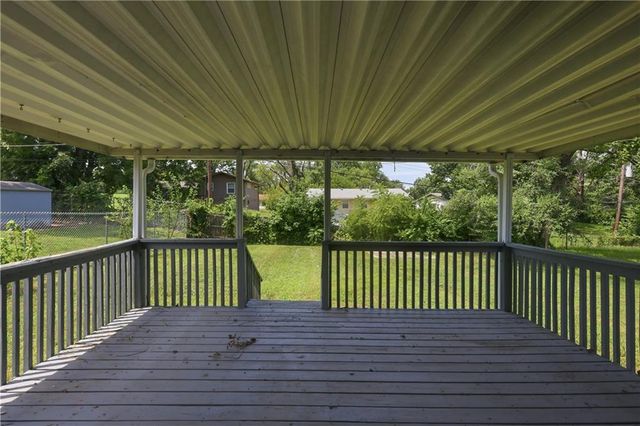 5206 Palmer Drive, Kansas City, MO 64129