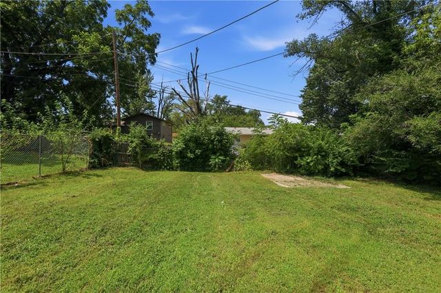 5206 Palmer Drive, Kansas City, MO 64129