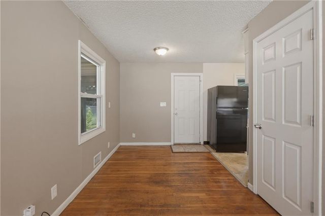 5206 Palmer Drive, Kansas City, MO 64129