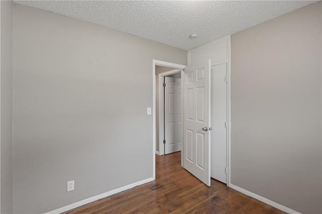 5206 Palmer Drive, Kansas City, MO 64129