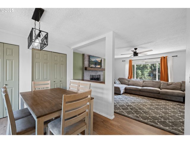 13191 AUTUMN Ln, Oregon City, OR 97045