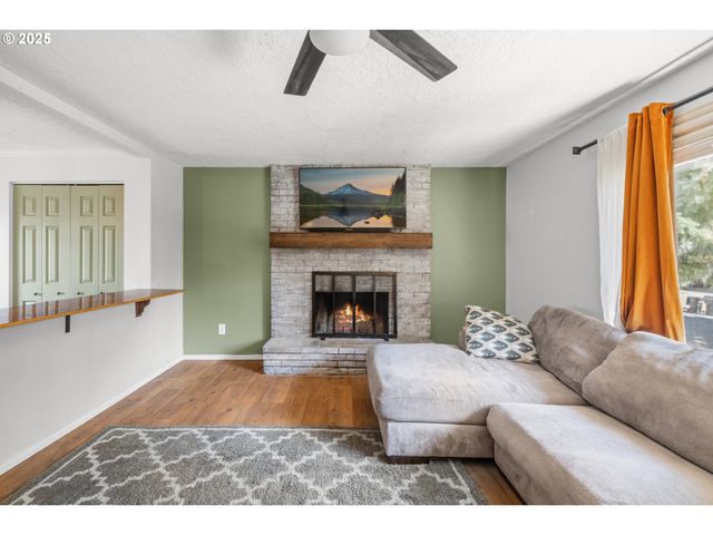 13191 AUTUMN Ln, Oregon City, OR 97045