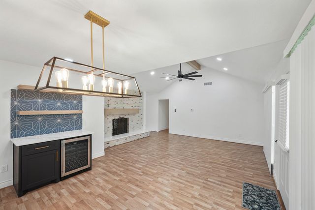 10602 Glenfield Court, Houston, TX 77096