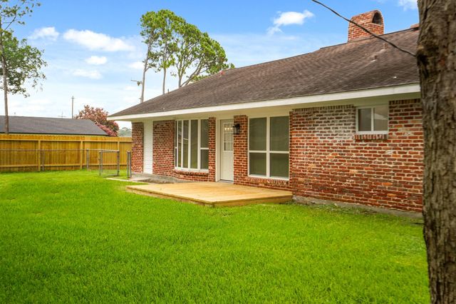 10602 Glenfield Court, Houston, TX 77096