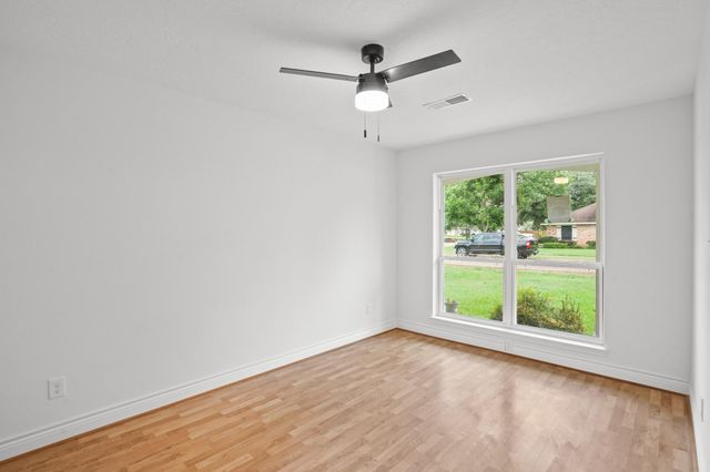 10602 Glenfield Court, Houston, TX 77096