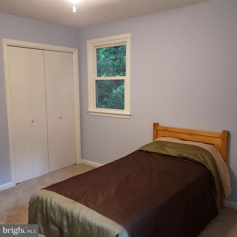 1113 E PATUXENT DR, La Plata, MD 20646