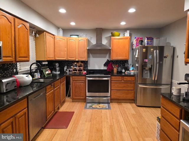 1113 E PATUXENT DR, La Plata, MD 20646