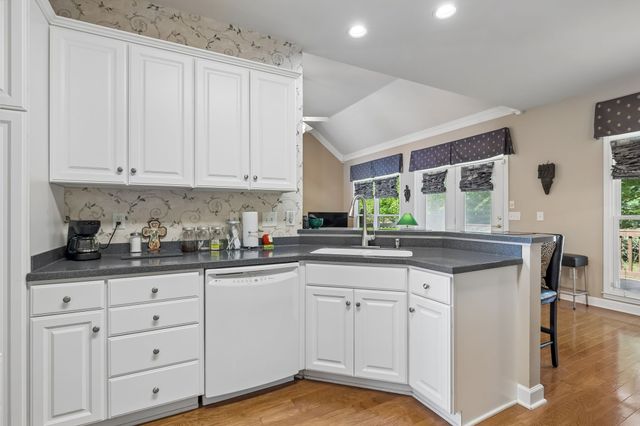 1409 Johns Meadows Cv, Hermitage, TN 37076