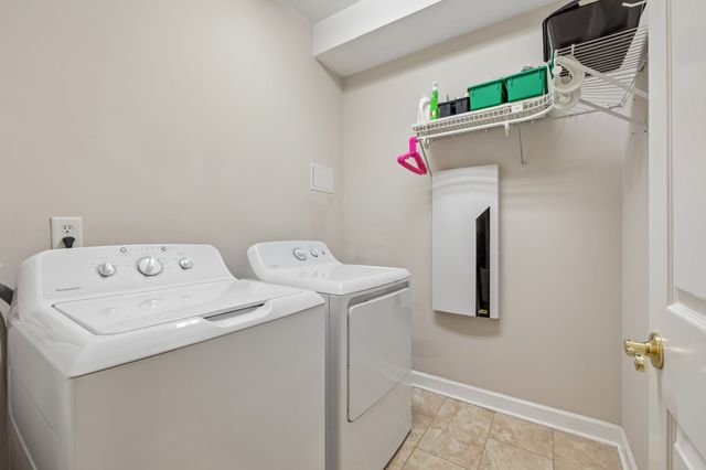 1409 Johns Meadows Cv, Hermitage, TN 37076
