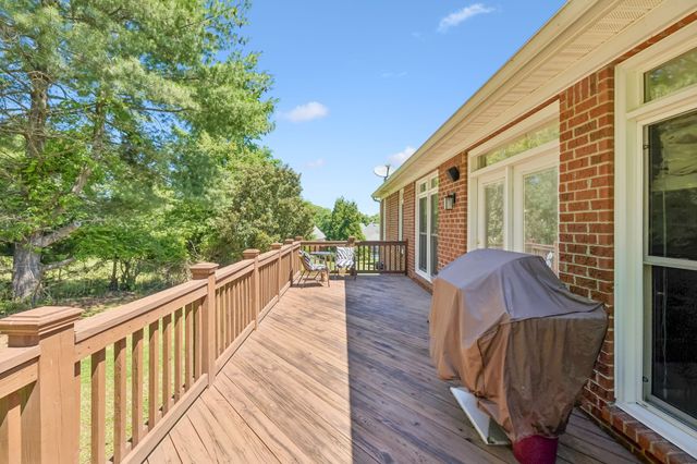 1409 Johns Meadows Cv, Hermitage, TN 37076