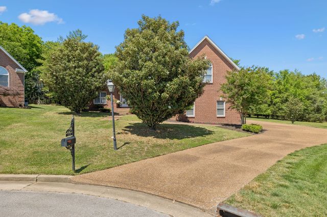 1409 Johns Meadows Cv, Hermitage, TN 37076