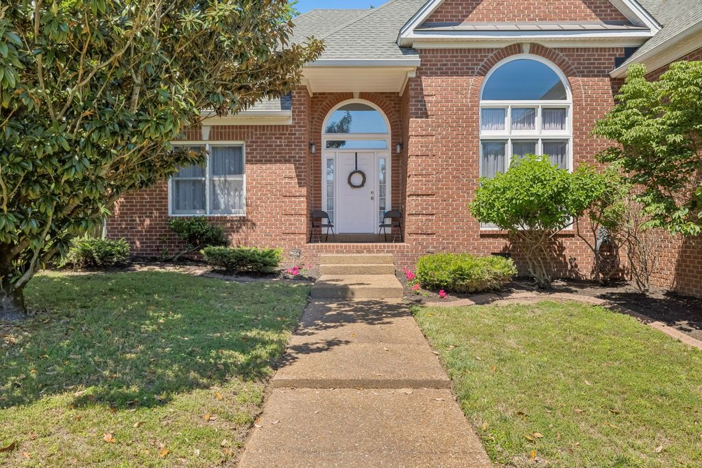 1409 Johns Meadows Cv, Hermitage, TN 37076