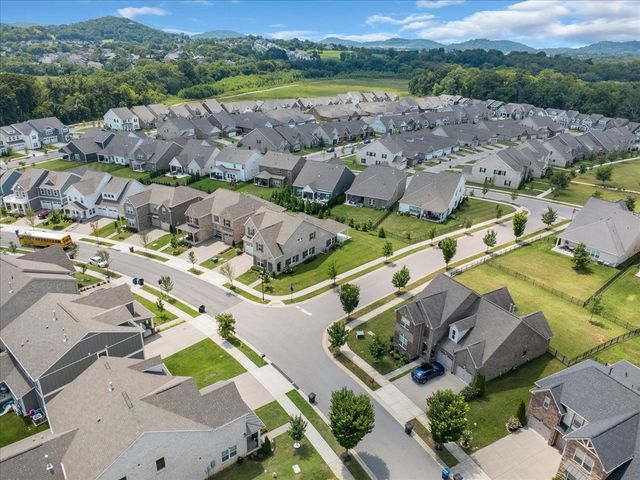 4000 Singing Creek Dr, Franklin, TN 37064