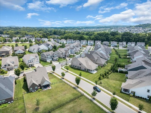 4000 Singing Creek Dr, Franklin, TN 37064