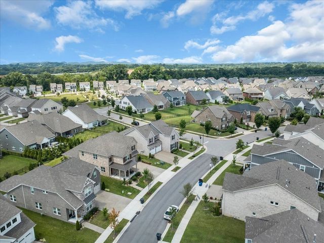 4000 Singing Creek Dr, Franklin, TN 37064