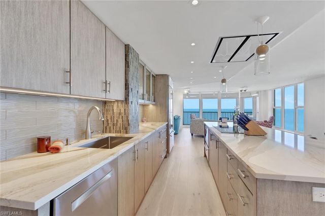 10701 Gulf Shore DR 901, Naples, FL 34108
