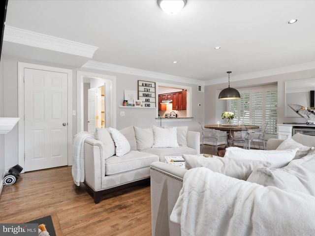 8324 2ND AVE, Vienna, VA 22182