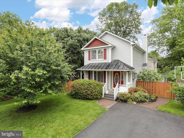 8324 2ND AVE, Vienna, VA 22182