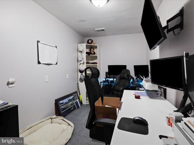 8324 2ND AVE, Vienna, VA 22182