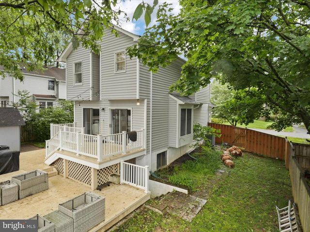 8324 2ND AVE, Vienna, VA 22182