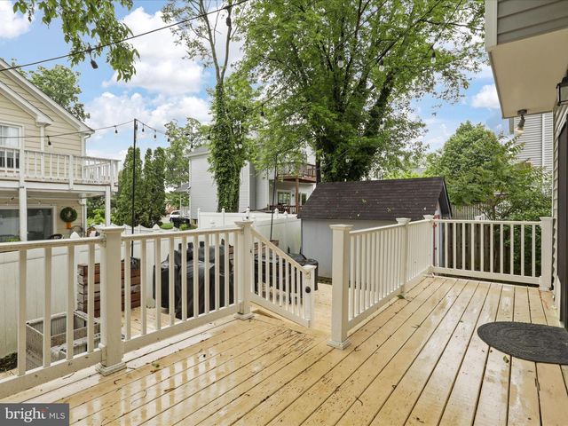 8324 2ND AVE, Vienna, VA 22182