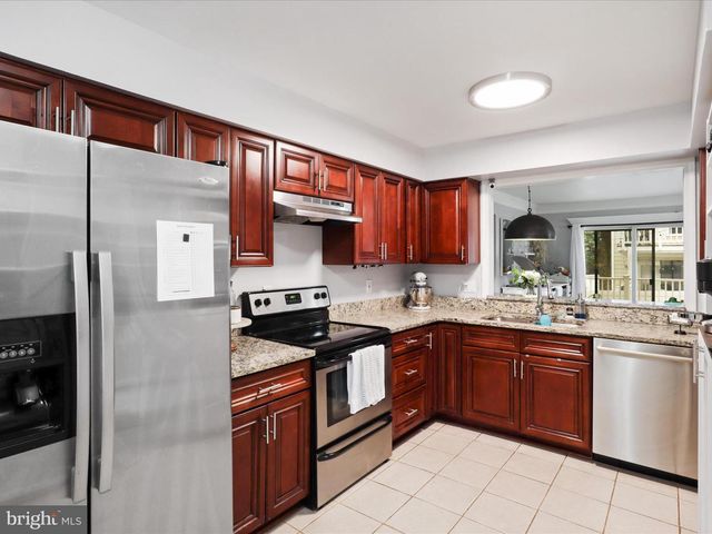 8324 2ND AVE, Vienna, VA 22182