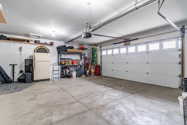 204 C Avenue, Grundy Center, IA 50638