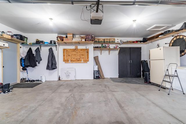 204 C Avenue, Grundy Center, IA 50638