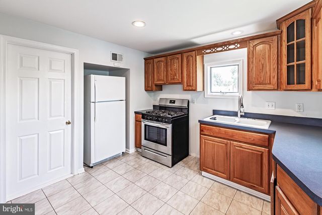 3904 ELMWOOD ST, Wilmington, DE 19808