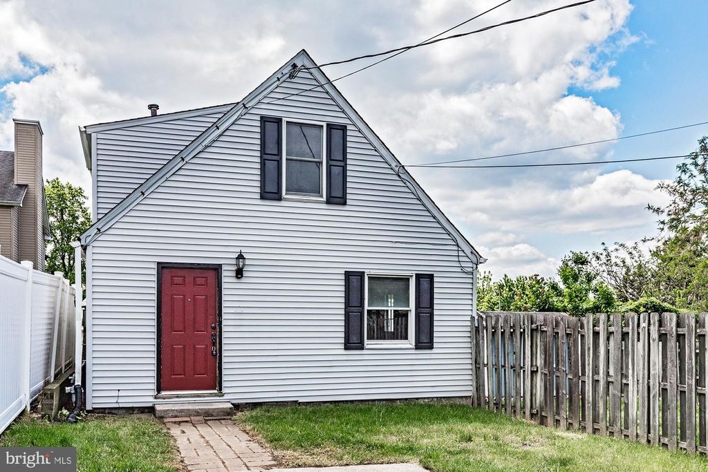 3904 ELMWOOD ST, Wilmington, DE 19808