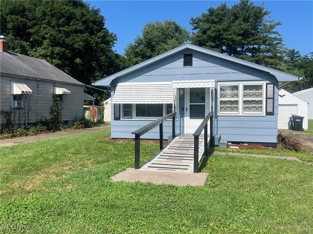 1049 Benjamin Avenue, Zanesville, OH 43701