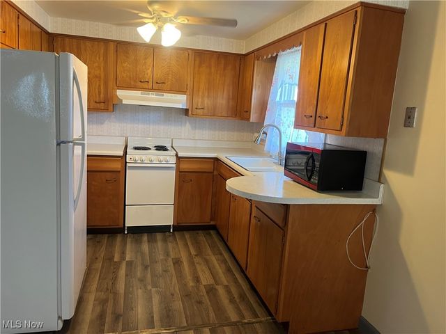1049 Benjamin Avenue, Zanesville, OH 43701