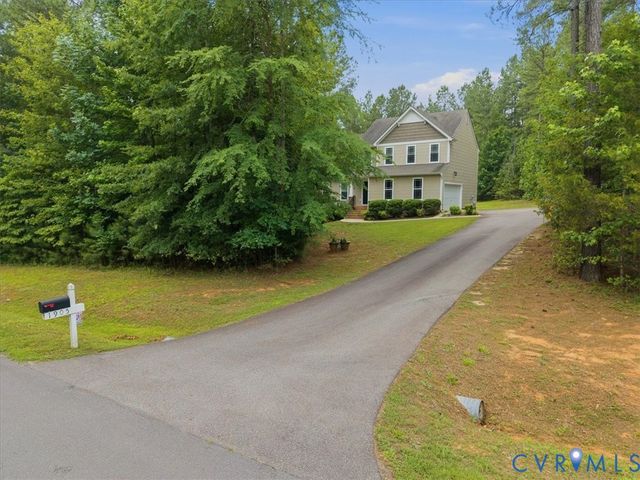1905 Lower Mill Rd, Powhatan, VA 23139