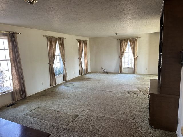 2089 Pettit Cove Rd, Quebeck, TN 38579