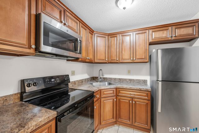 421 Tolland Street 217, East Hartford, CT 06108