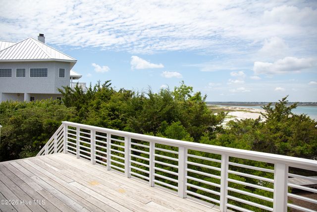5 Oyster Catcher Road, Wilmington, NC 28411