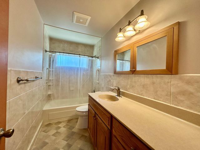 306 Madison Avenue S, Edina, MN 55343