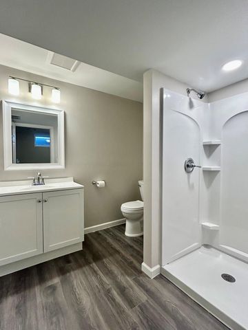 306 Madison Avenue S, Edina, MN 55343