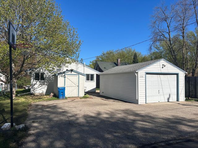 306 Madison Avenue S, Edina, MN 55343