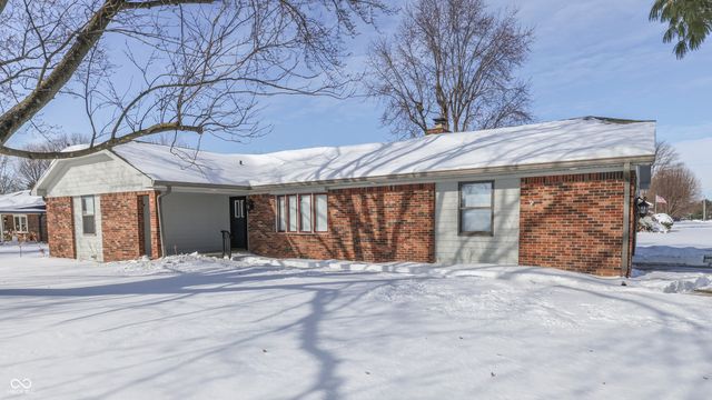 1054 Cambridge Drive, Greenwood, IN 46142