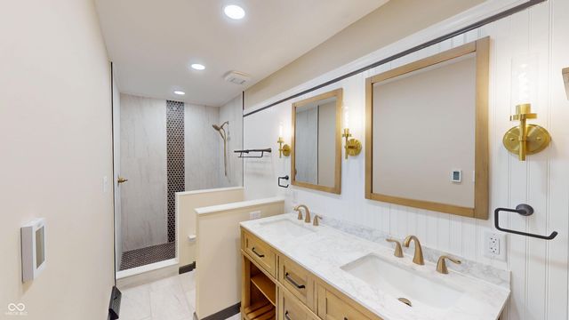 1054 Cambridge Drive, Greenwood, IN 46142