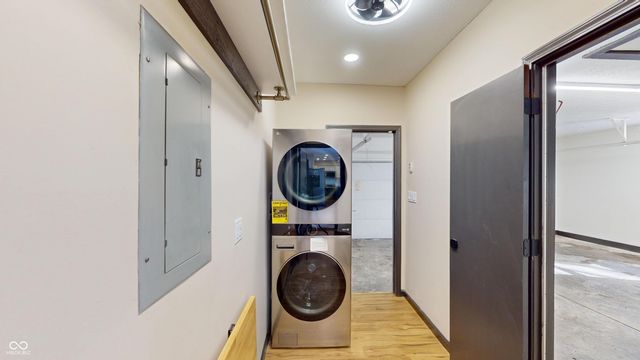 1054 Cambridge Drive, Greenwood, IN 46142