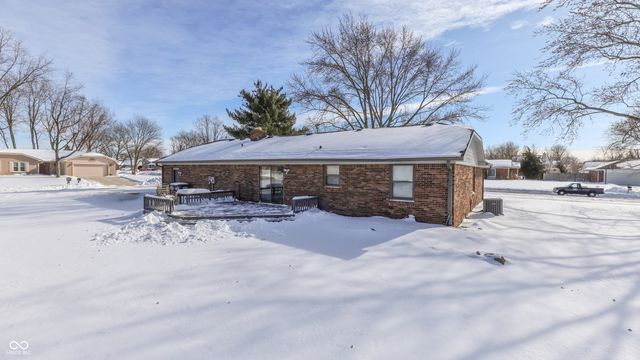1054 Cambridge Drive, Greenwood, IN 46142