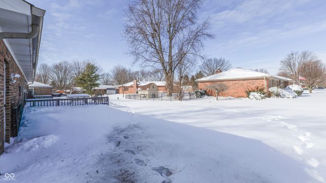 1054 Cambridge Drive, Greenwood, IN 46142