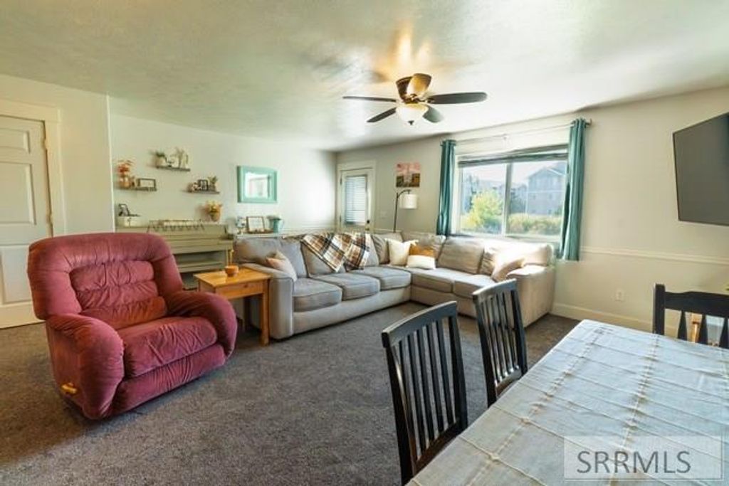 Image 6 of property listing at 115 S 4th W, Rexburg, ID 83440