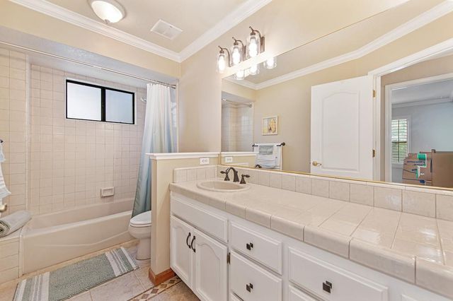 6722 Pera Dr, Rancho Murieta, CA 95683