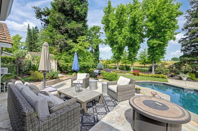 6722 Pera Dr, Rancho Murieta, CA 95683