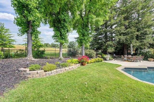 6722 Pera Dr, Rancho Murieta, CA 95683