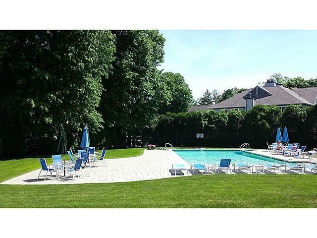 401 Bellevue Avenue 303, Newport, RI 02840
